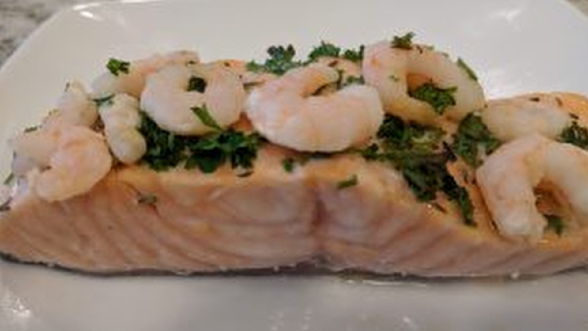 Herb Baked Salmon with Shrimp - Green Thumb Foodie